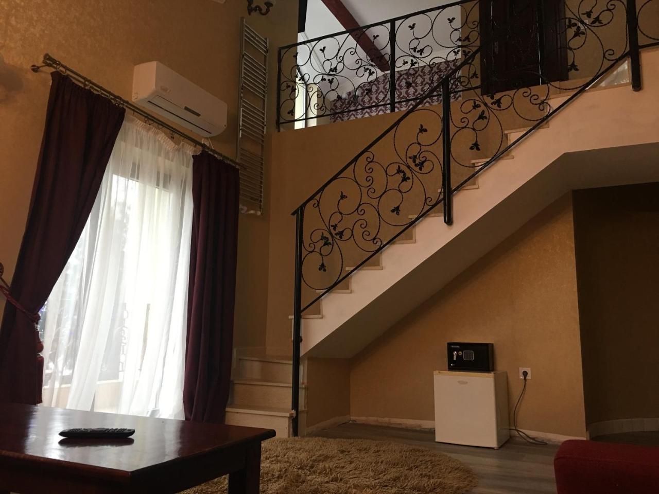 Edy'S Royal Predeal Hotel Eksteriør billede